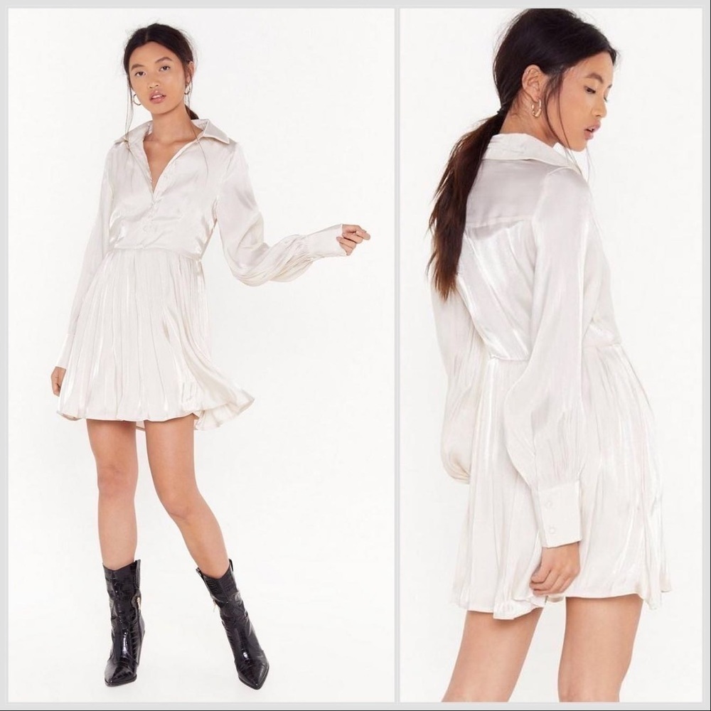 NASTY Gal Champagne Such A Shirt Satin Long Sleeve Pleated Mini Dress Size 2